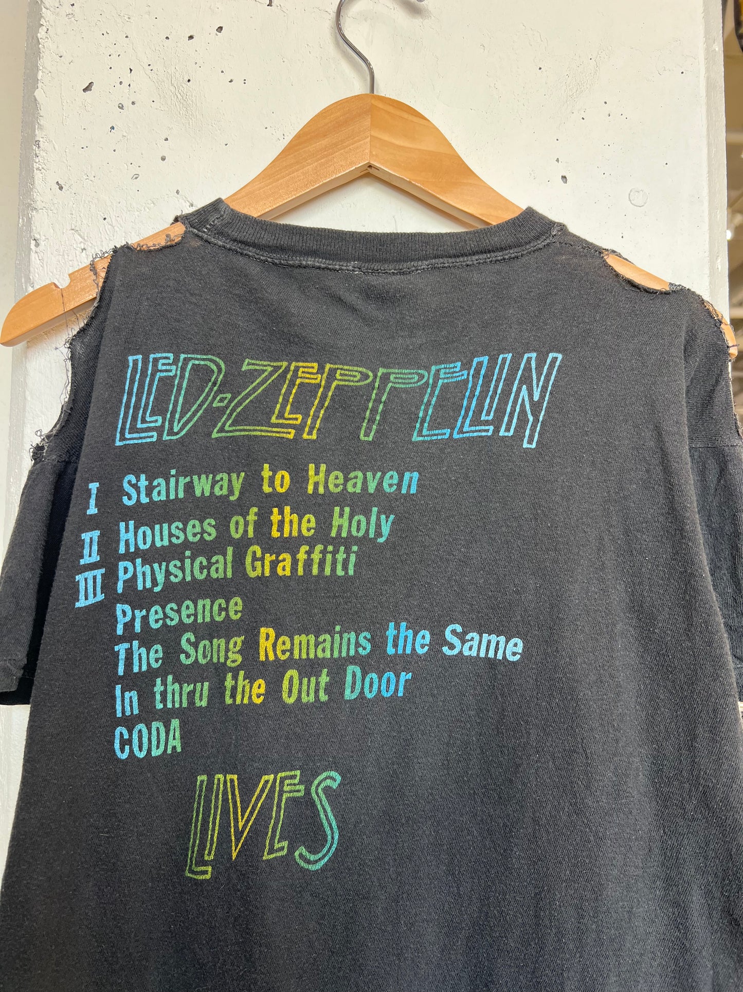 Vintage 1970s Led Zeppelin Tour Thrashed Distressed Tee