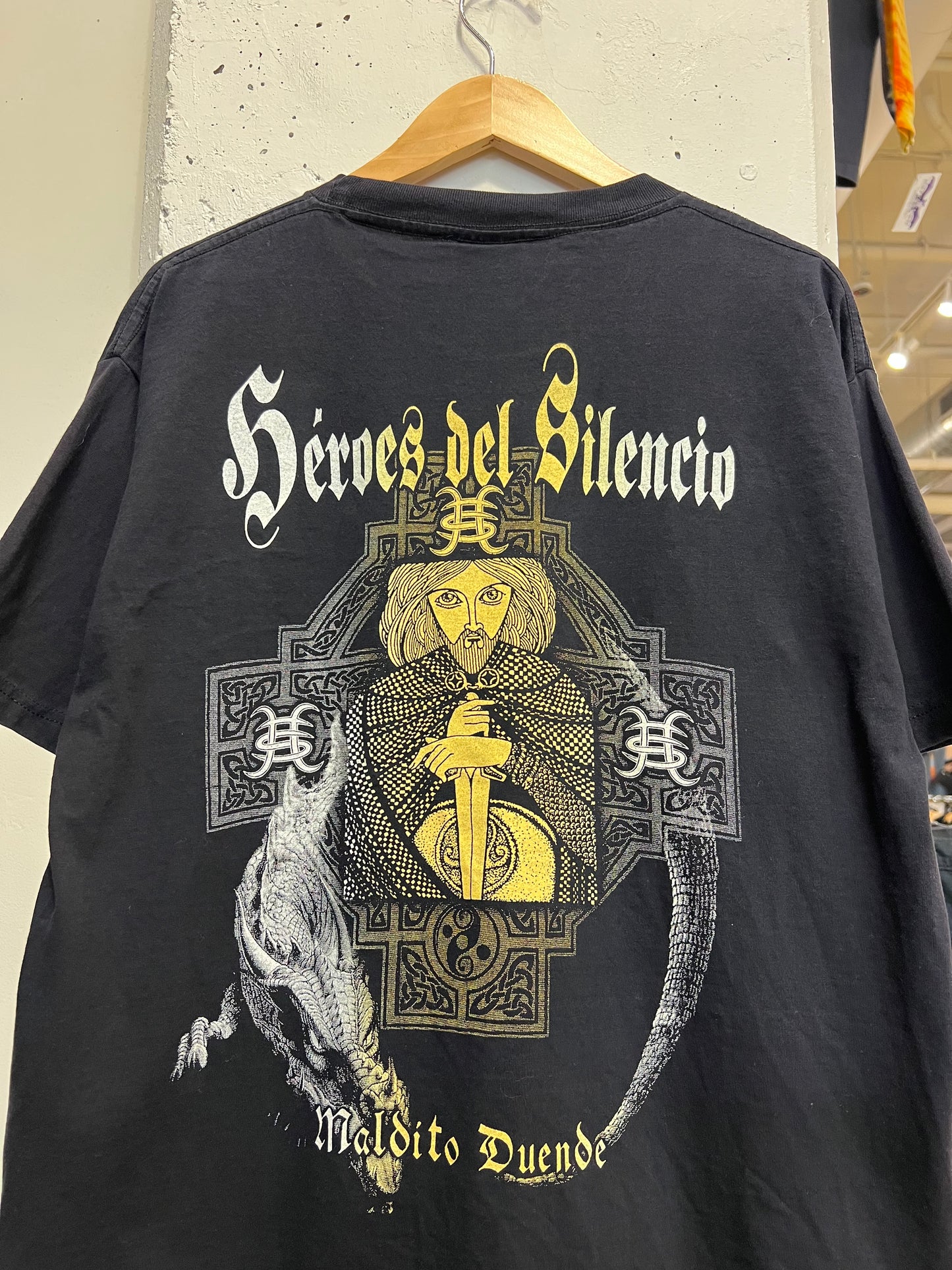 Vintage Rock & Death Héroes Del Silencio Tee