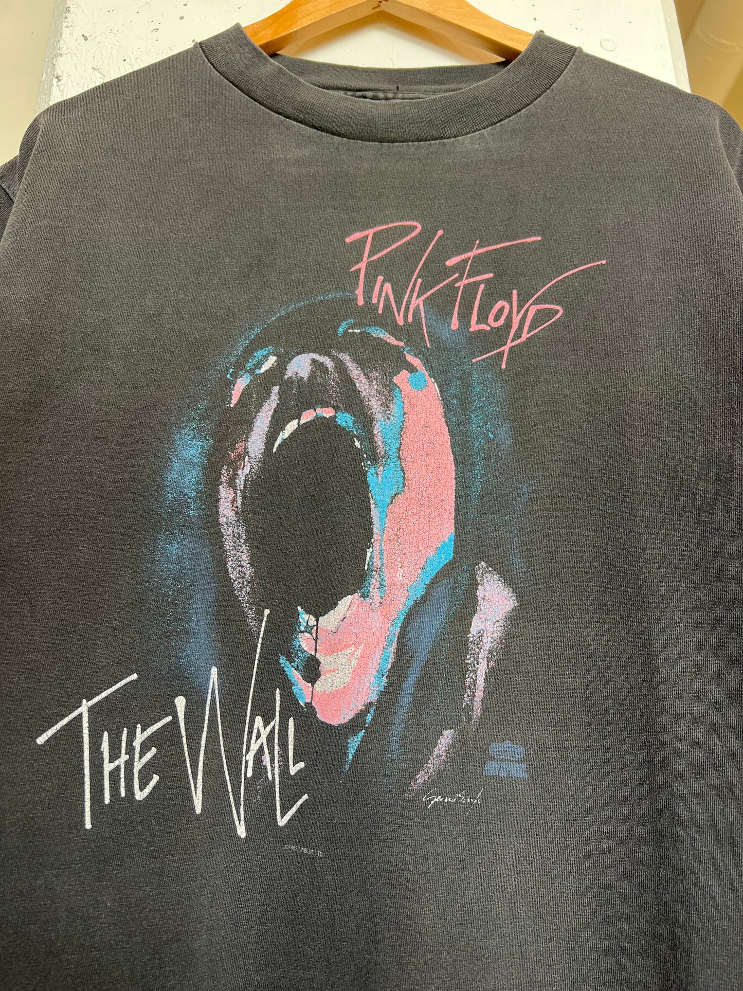 Vintage 90s Pink Floyd “The Wall” Tee