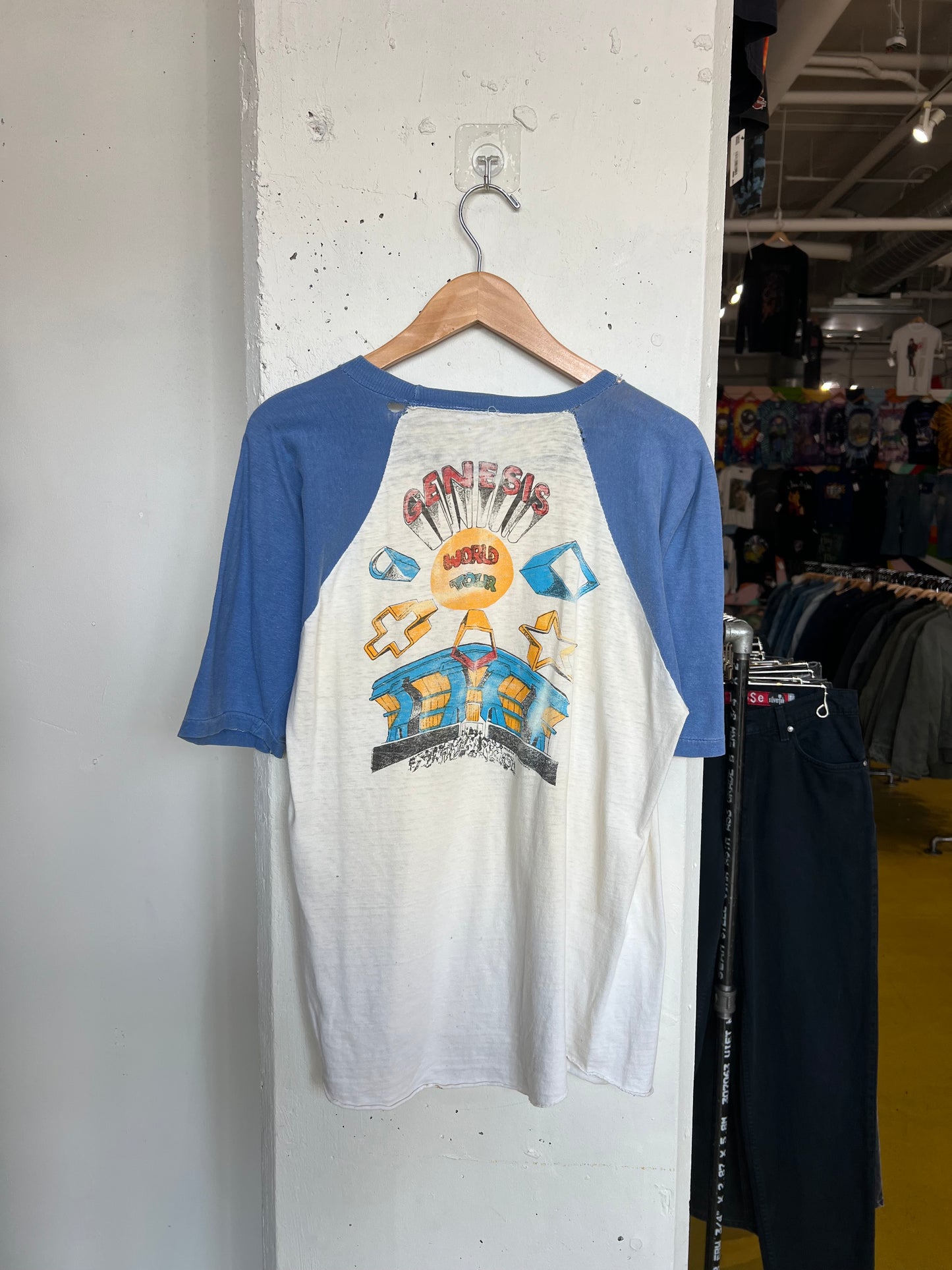 Vintage 80s Genesis Thrashed Parking Lot Bootleg World Tour Raglan Tee