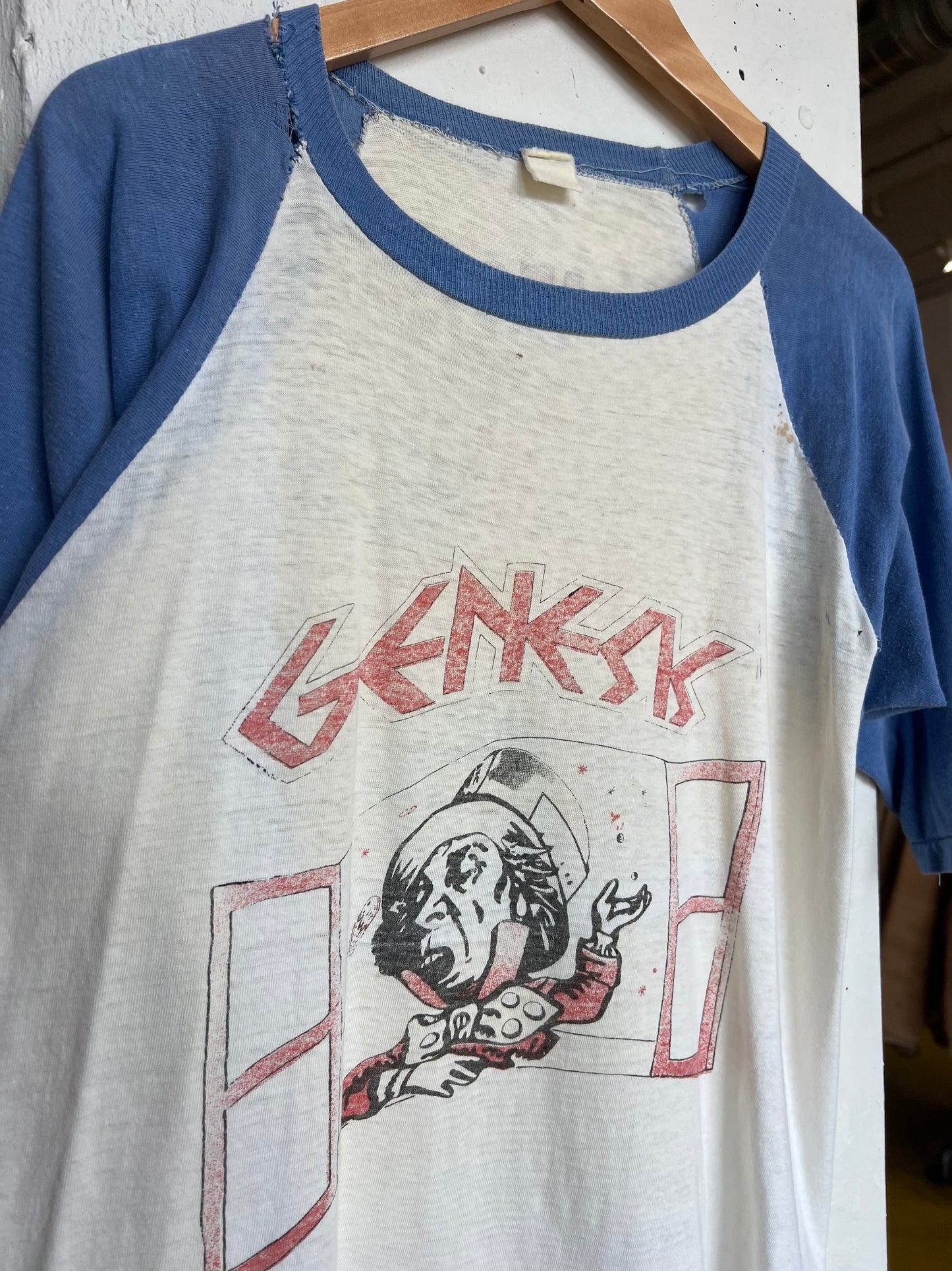 Vintage 80s Genesis Thrashed Parking Lot Bootleg World Tour Raglan Tee