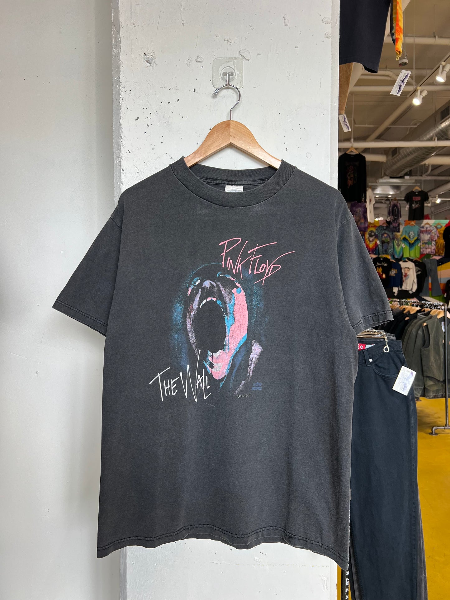 Vintage 90s Pink Floyd “The Wall” Tee