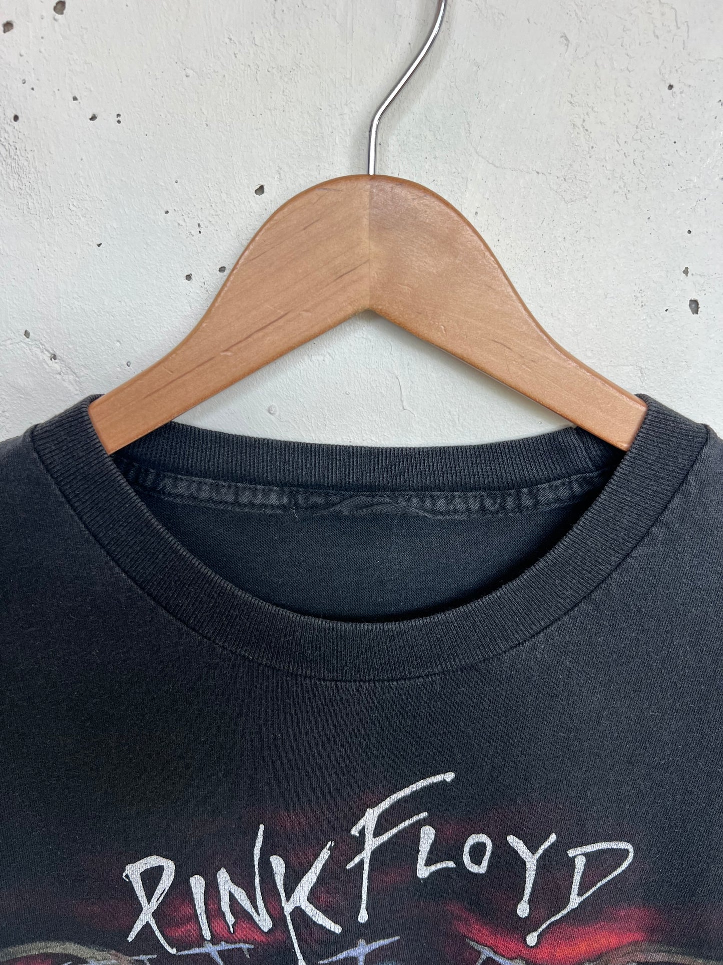 Vintage 1997 Pink Floyd Licensed To Winterland Tee