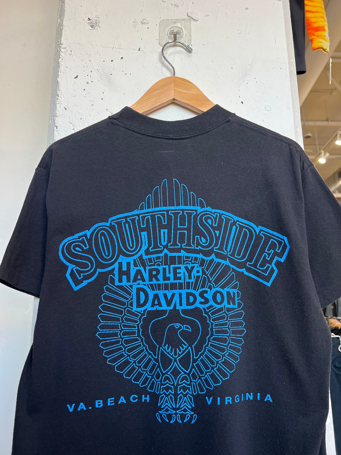 Vintage 1986 VA.Beach Harley Davidson 3D Emblem Tee