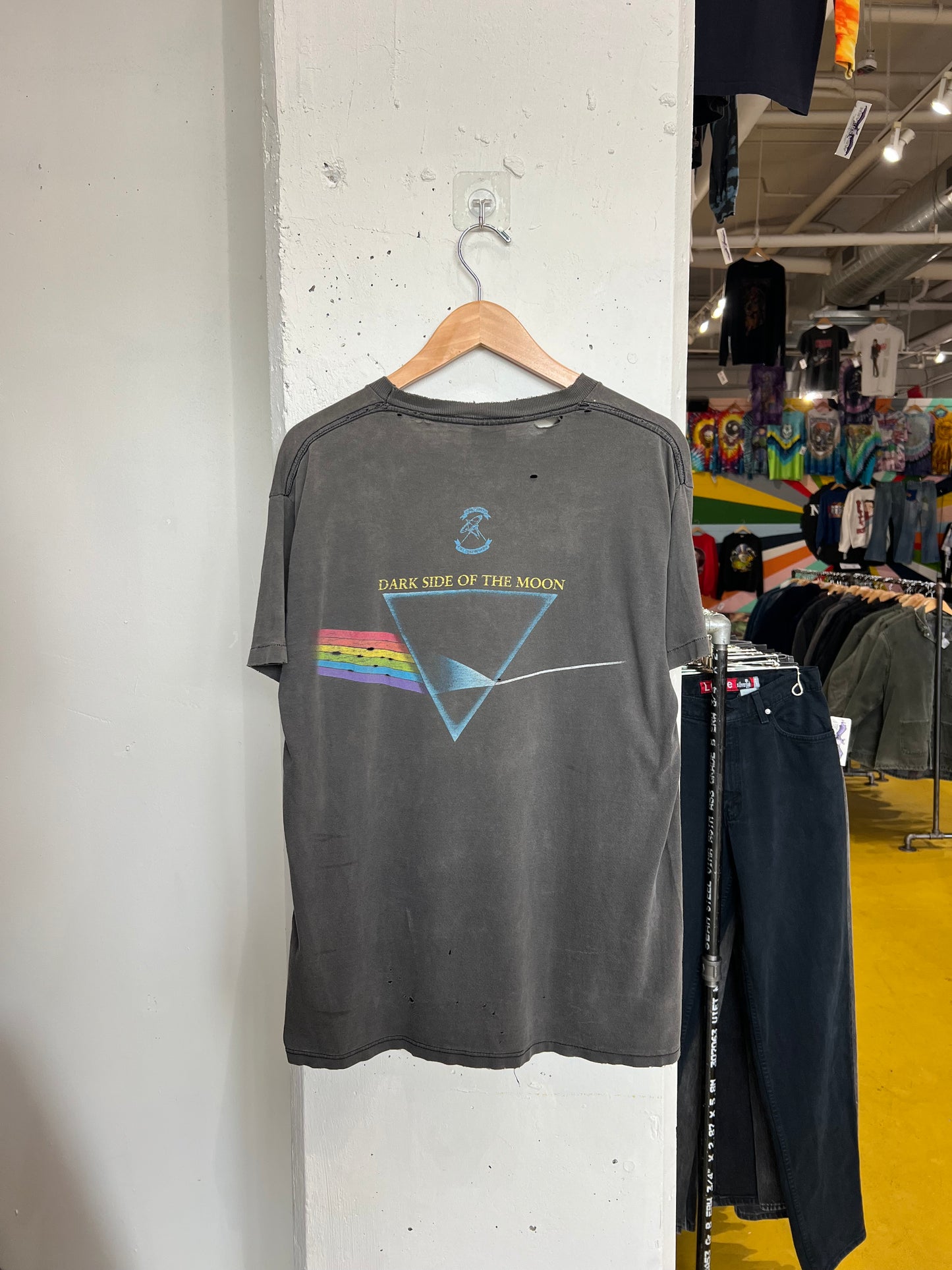Vintage 1992 Pink Floyd Dark Side Of The Moon Tee Faded Distressed