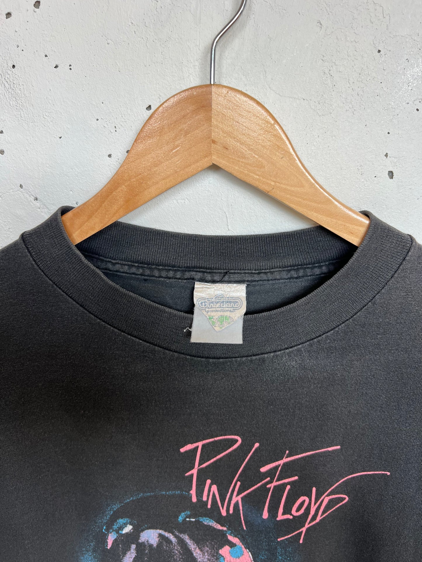 Vintage 90s Pink Floyd “The Wall” Tee