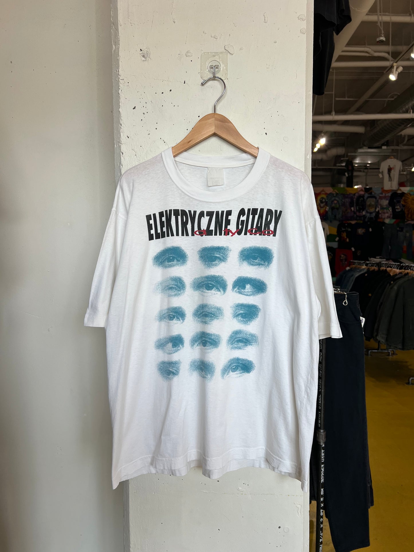 Vintage Elektryczne Gitary “a ja nic” Tee