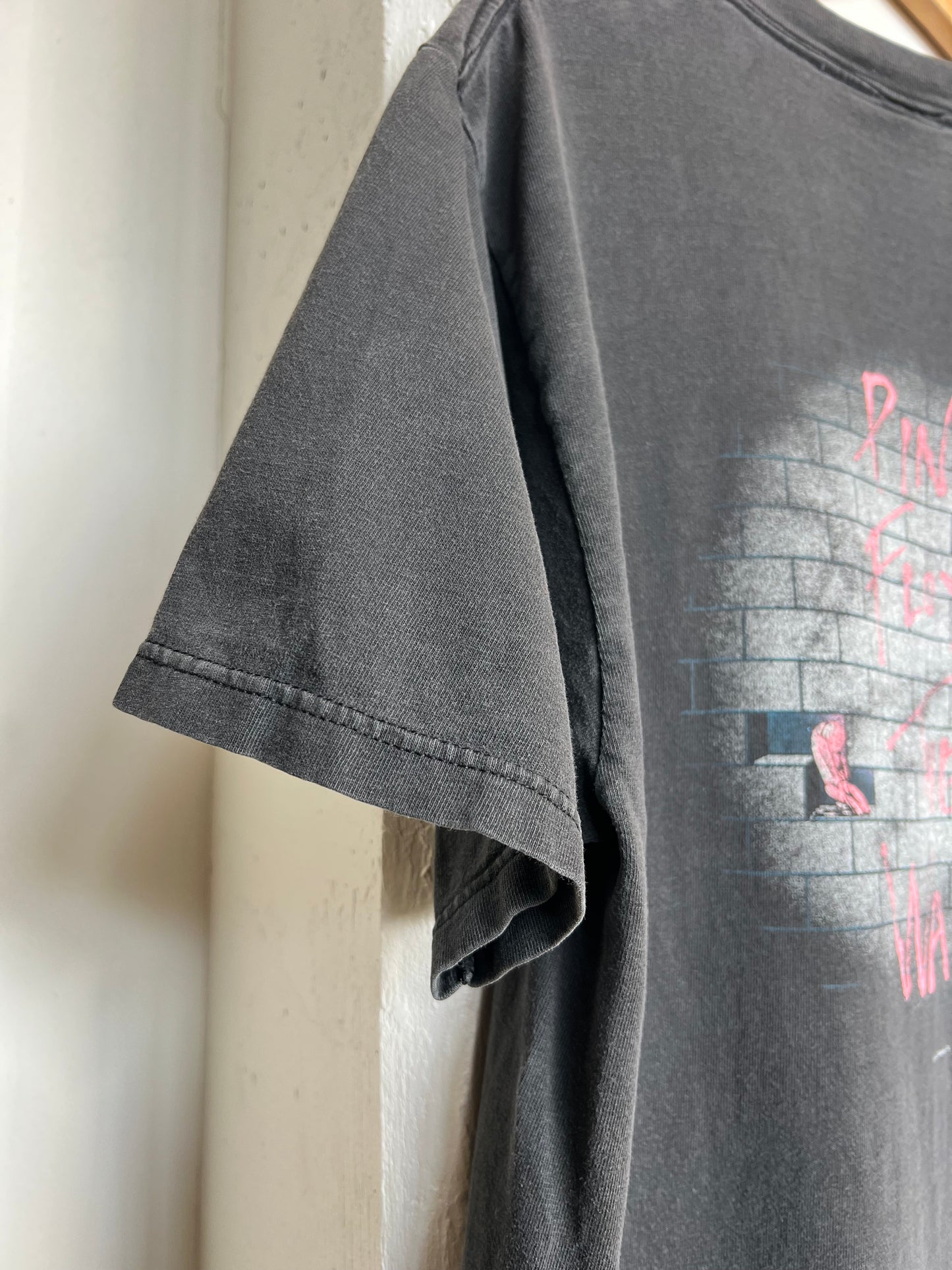 Vintage 90s Pink Floyd “The Wall” Tee