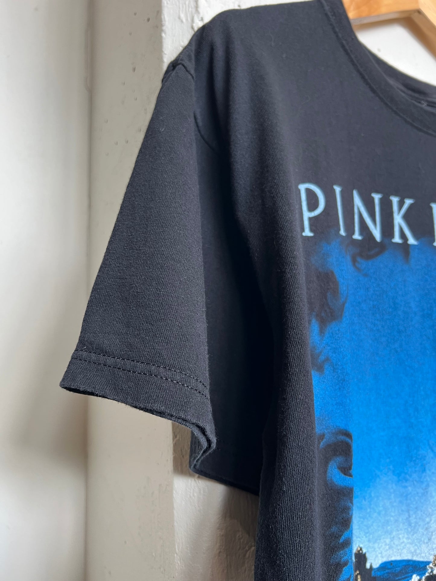 Vintage 2000s Pink Floyd “ Wish You Were Here” Tee