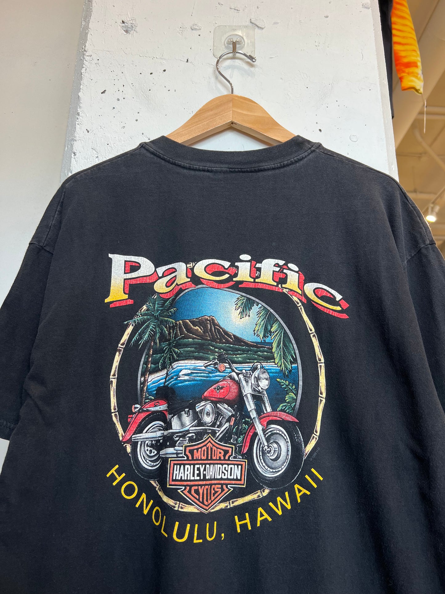 Vintage 1998 Honolulu Harley Davidson Tee