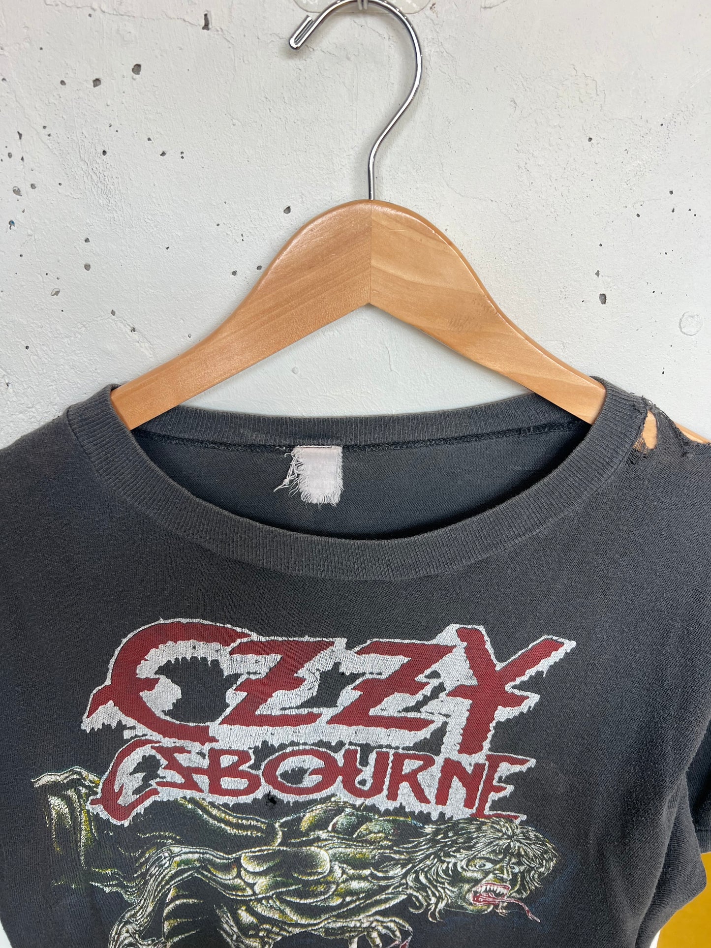 Vintage 80s Ozzy Osbourne “The Ultimate Sin” Thrashed Parking Lot Bootleg Tee
