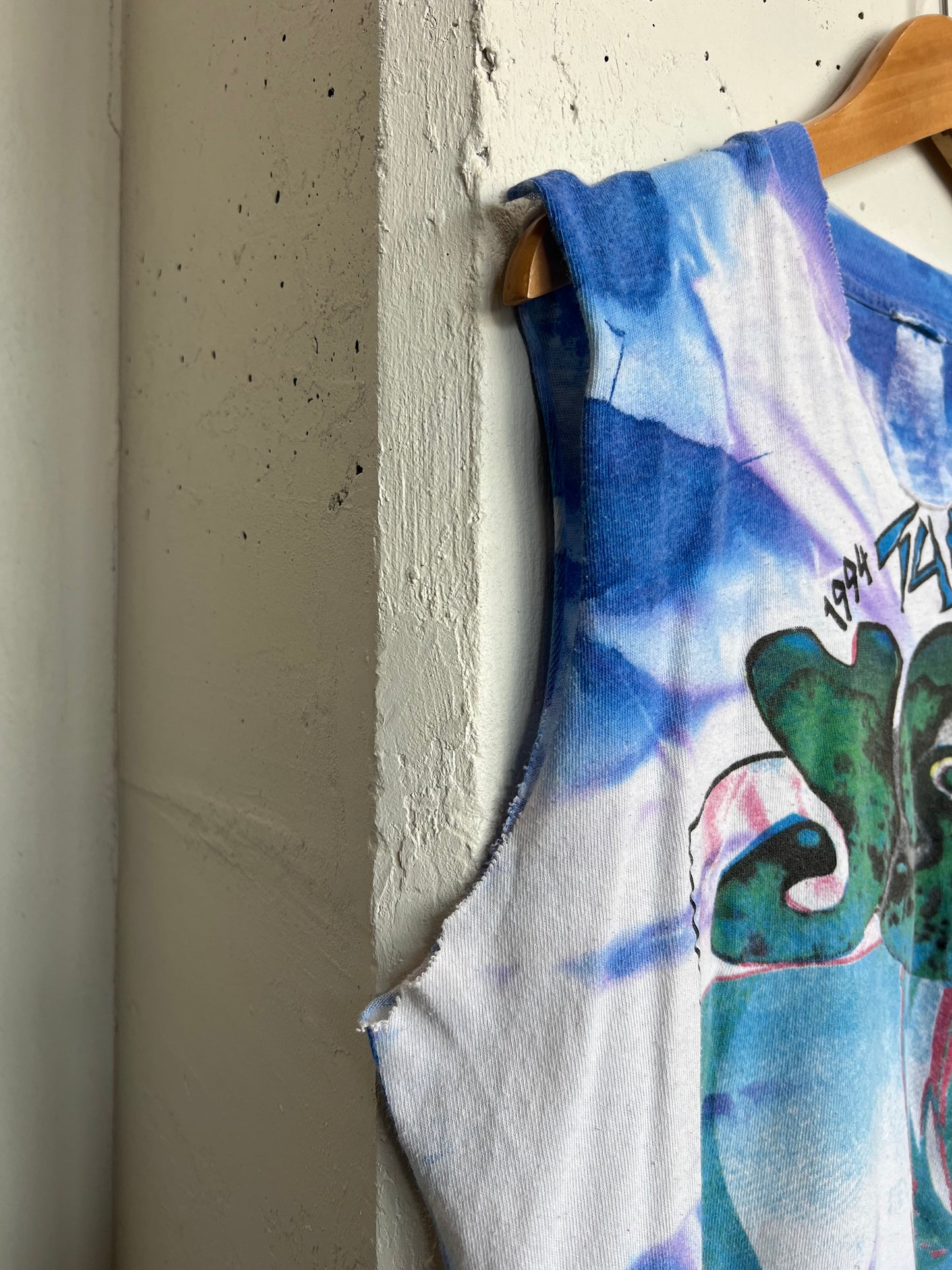 Vintage Yes Thrashed Cut Off Tee