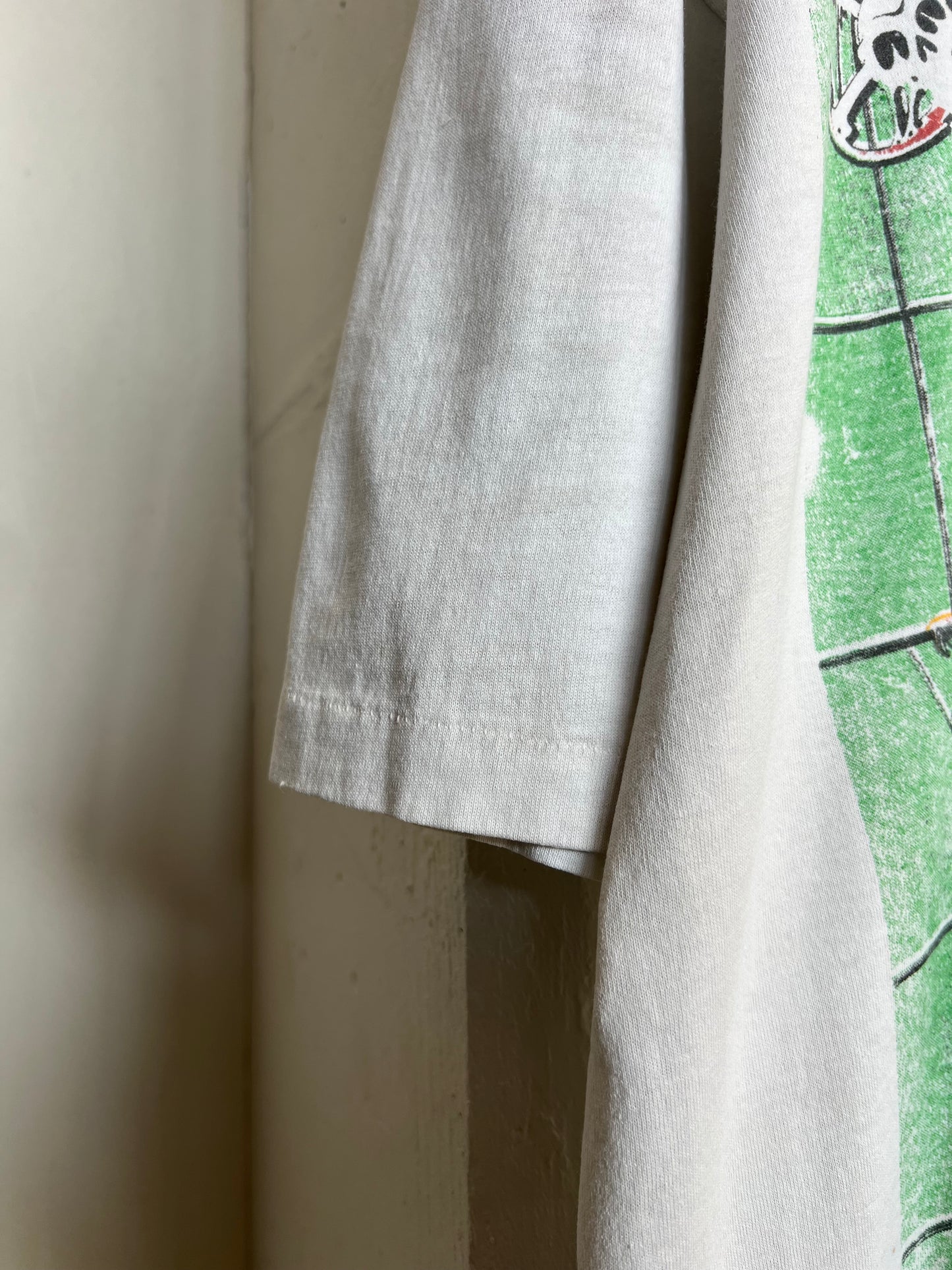 Vintage 80s Thrahsed Motley Crue Tee