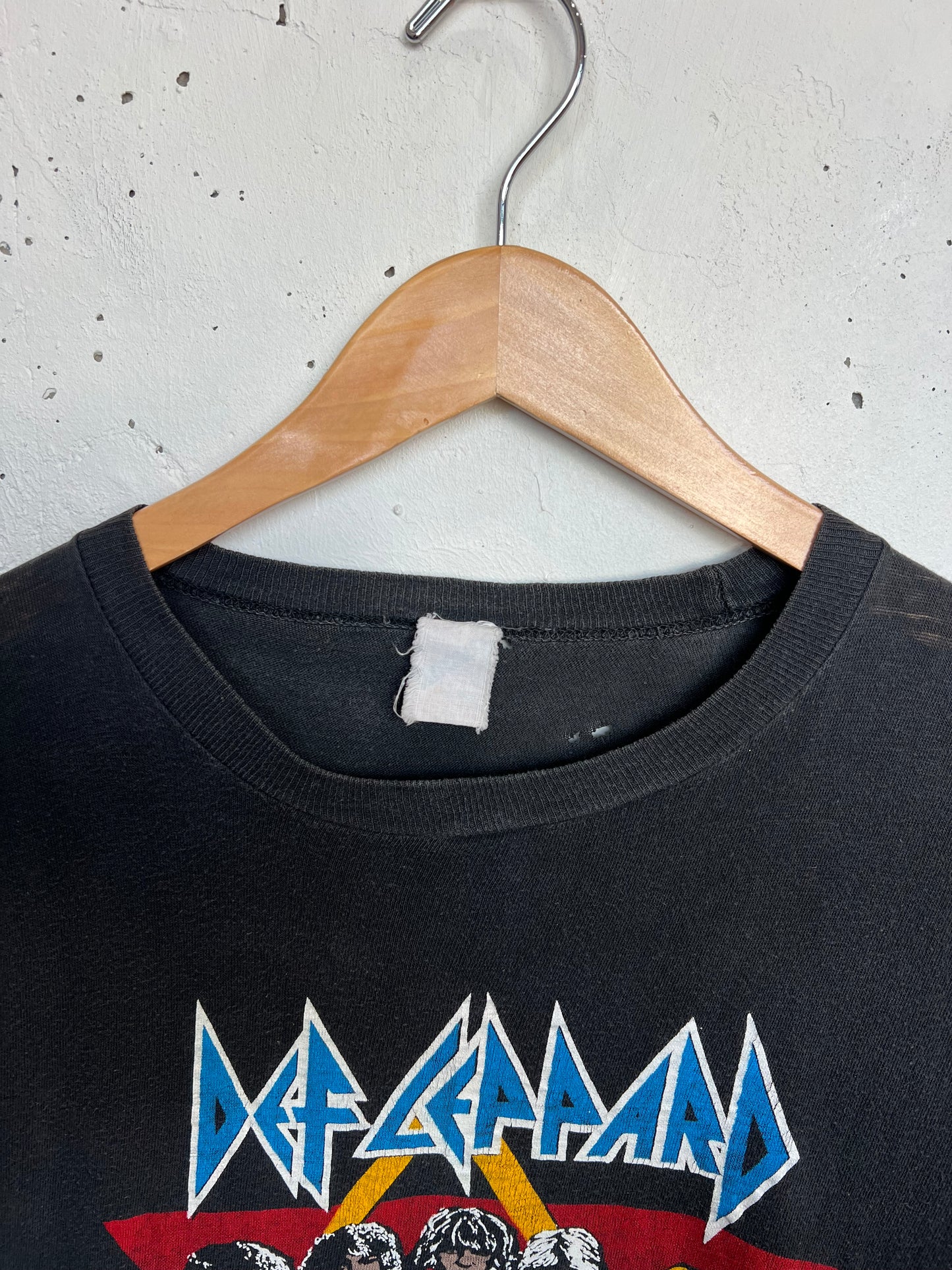 Vintage 1980s Def Leppard Parking Lot Bootleg Tee Distressed