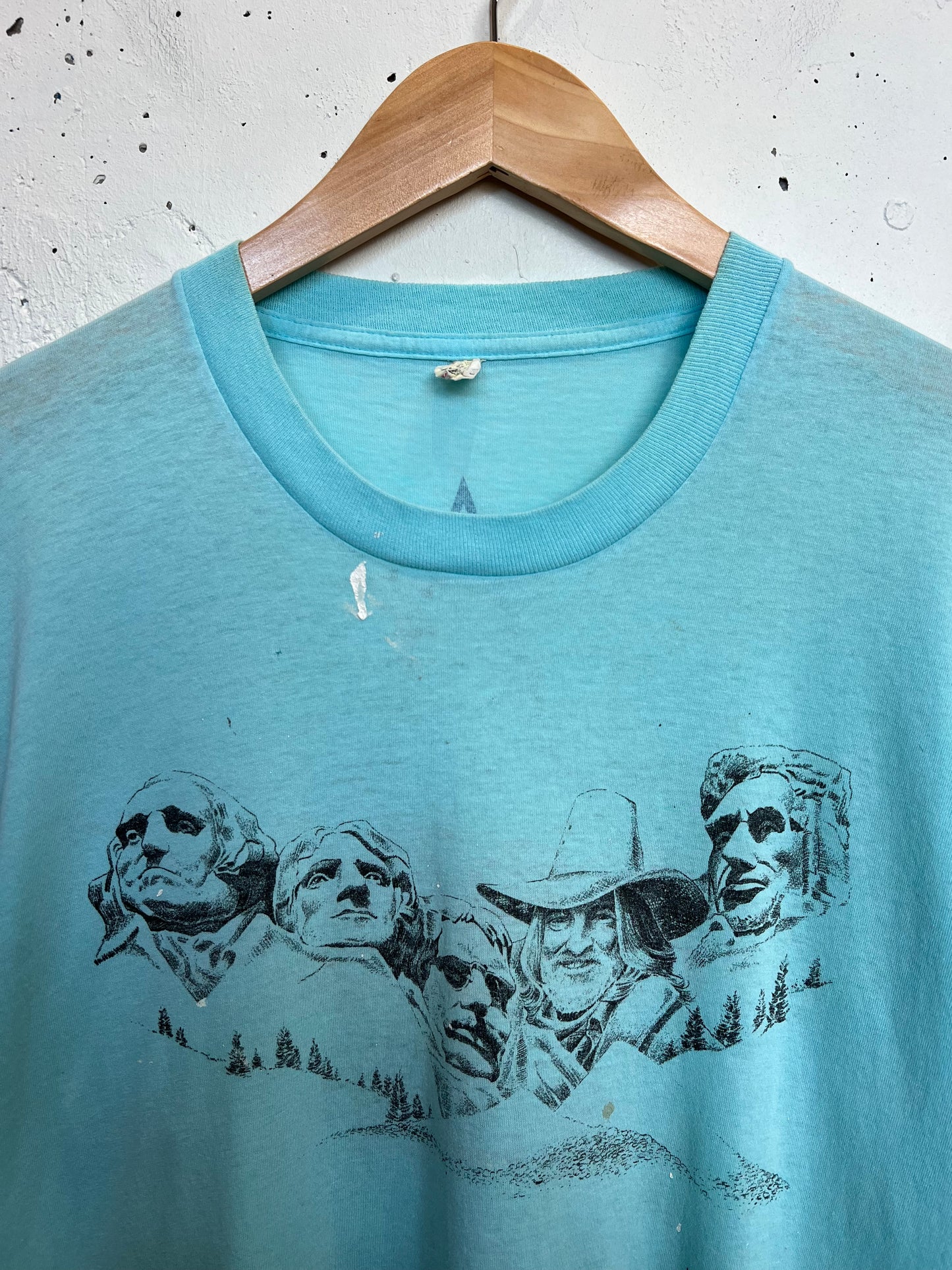 Vintage 1980’s Willie Nelson & Family Tee