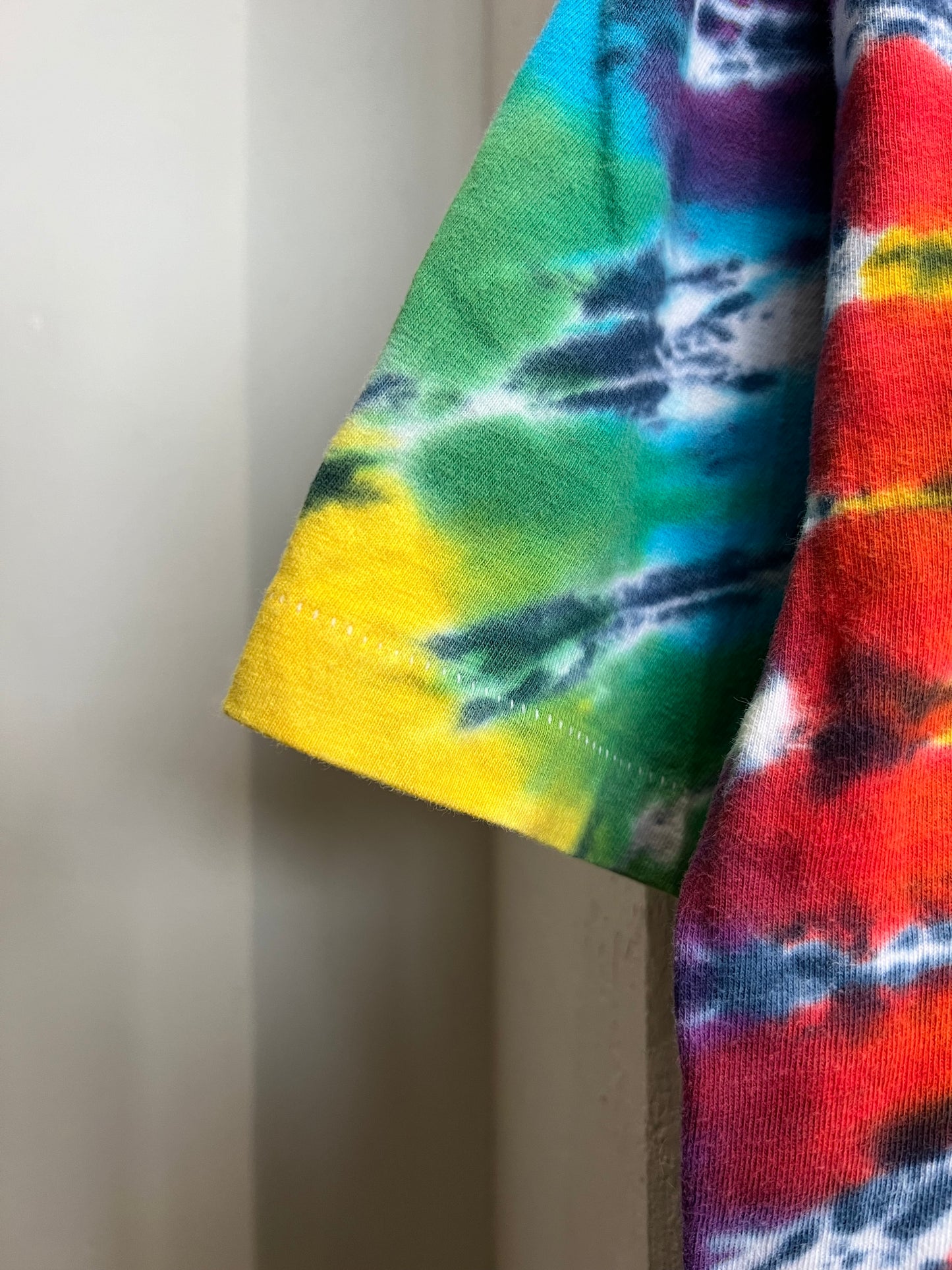 Vintage 90’s Skull Tie Dye Tee