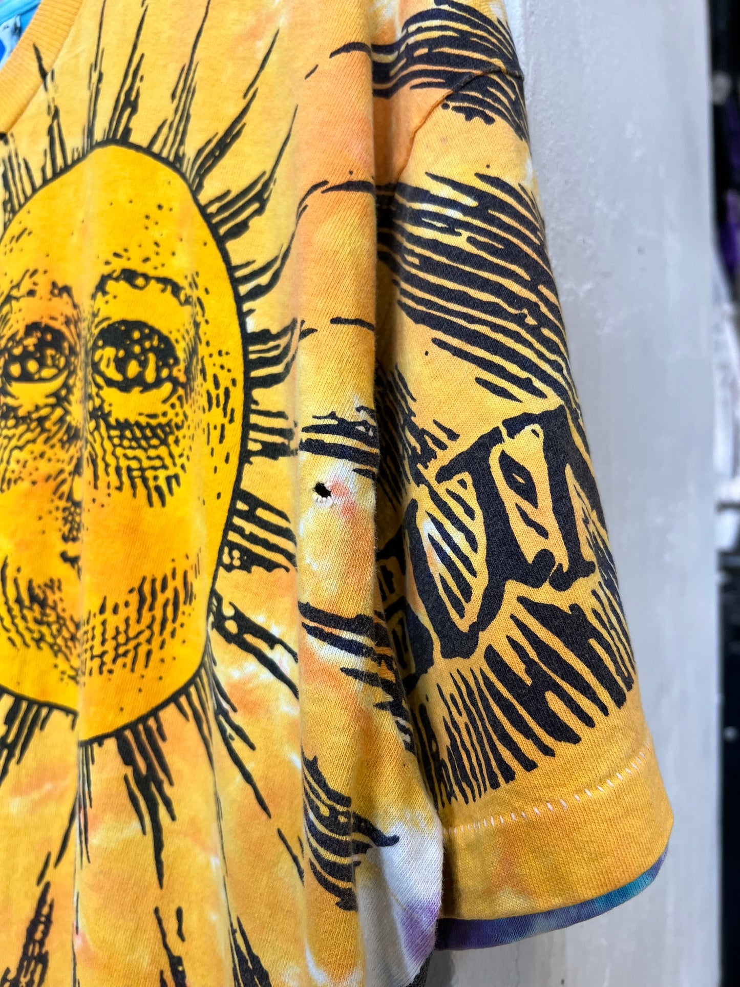 Vintage 90s Sun & Moon Liquid Blue Tie Dye Tee