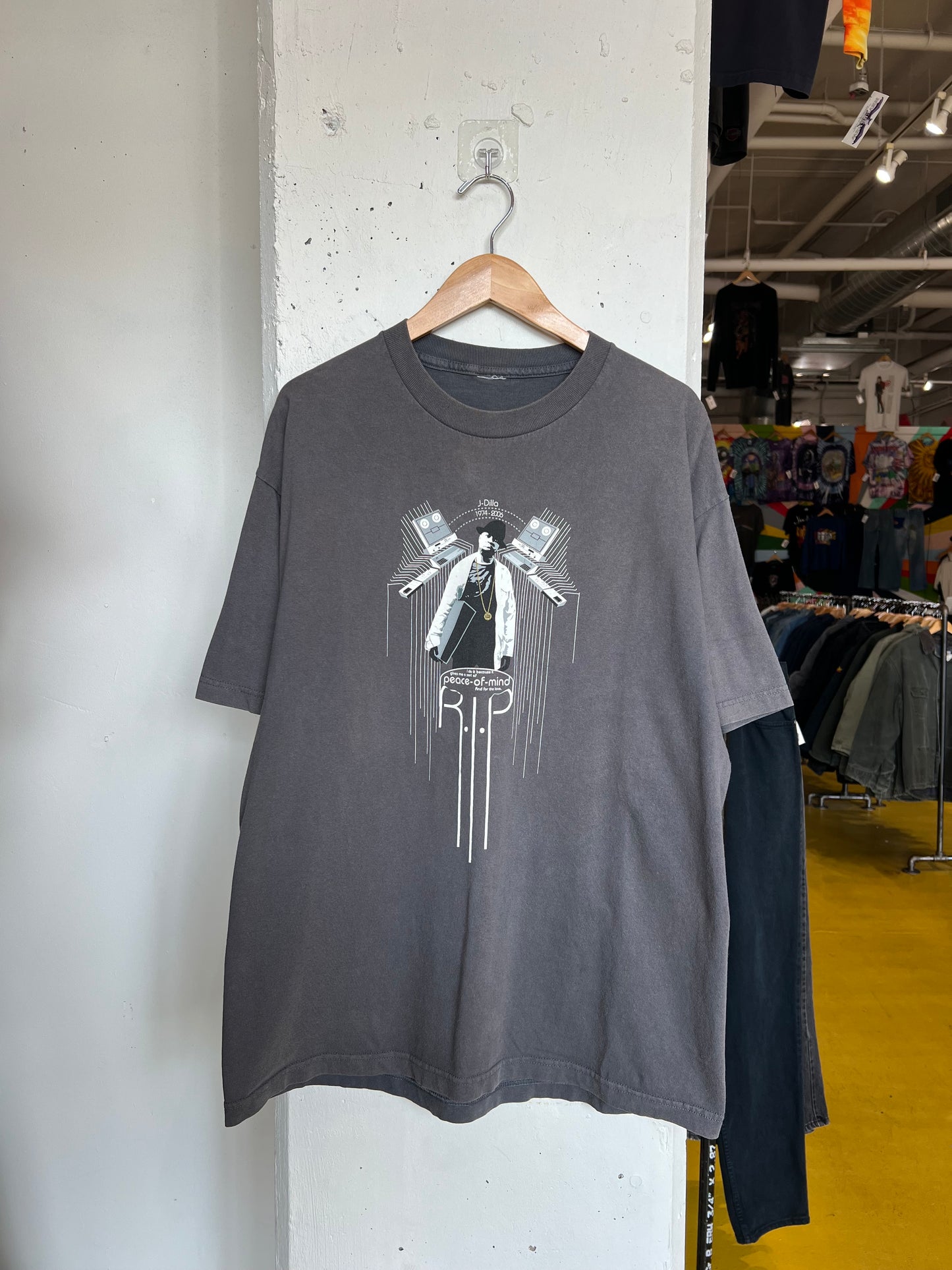 Vintage 2000's J-Dilla Memorial Tee