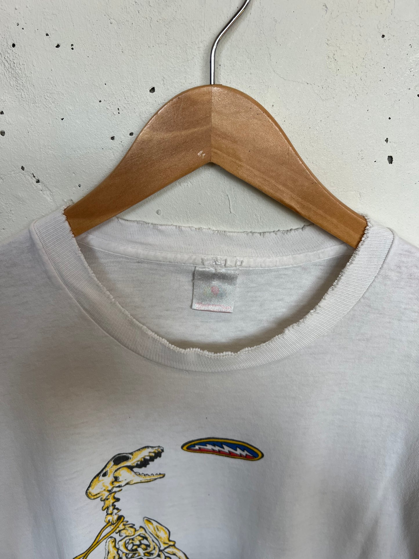 Vintage 90s Grateful Dead Dog “Frisbee” Tee