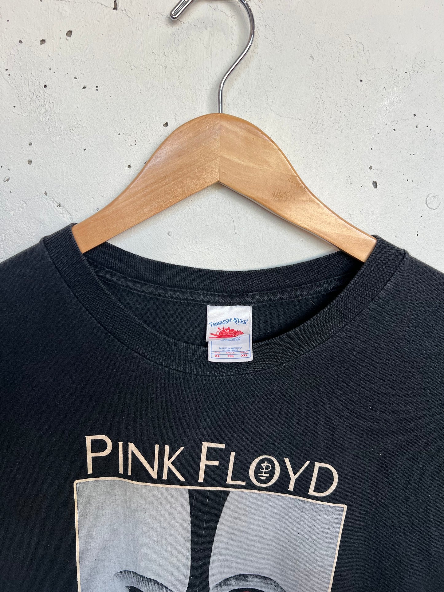 Vintage 2005 Pink Floyd Tee