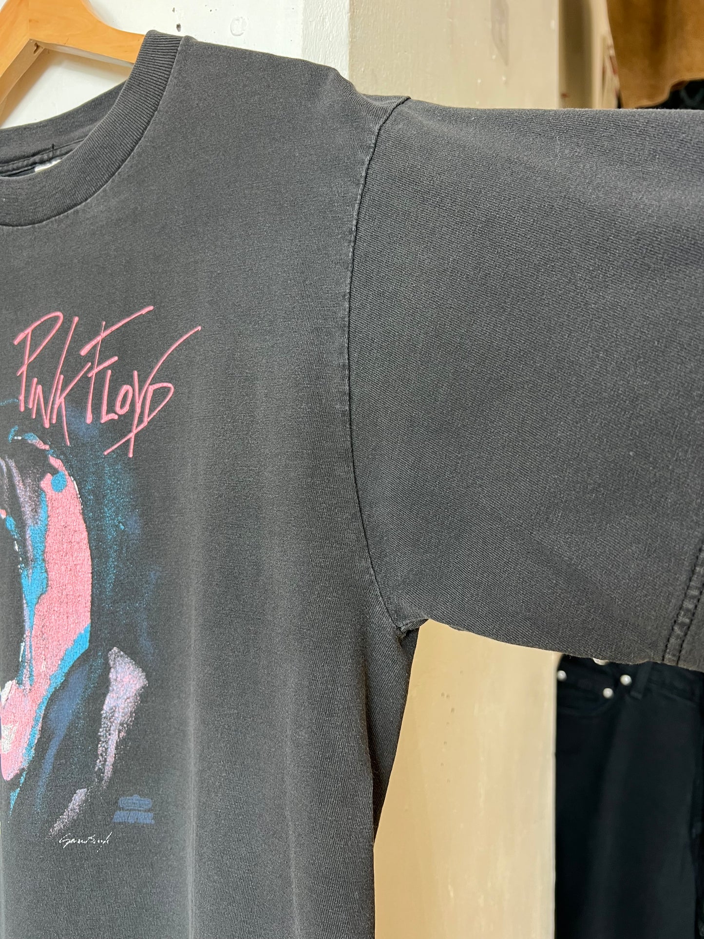 Vintage 90s Pink Floyd “The Wall” Tee