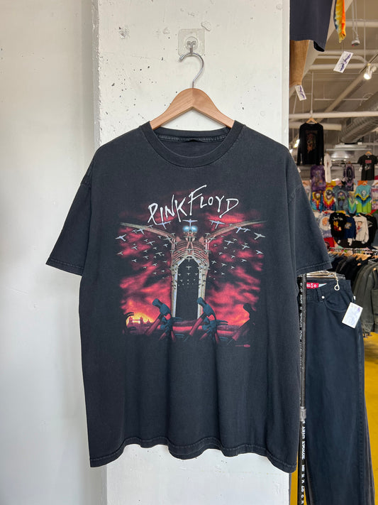 Vintage 1997 Pink Floyd Licensed To Winterland Tee
